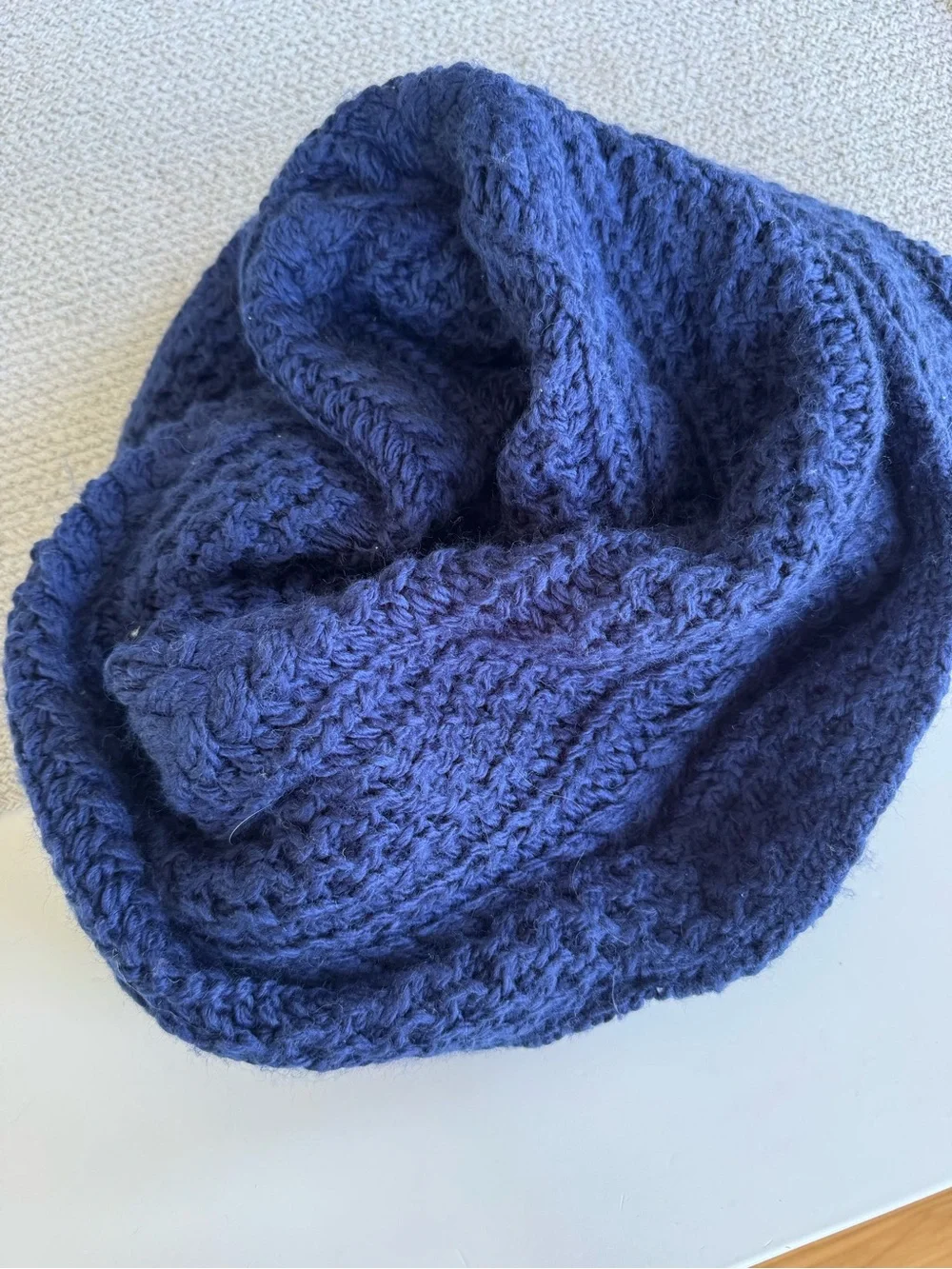 GAP Cobalt Blue Chunky Knit Infinity Scarf